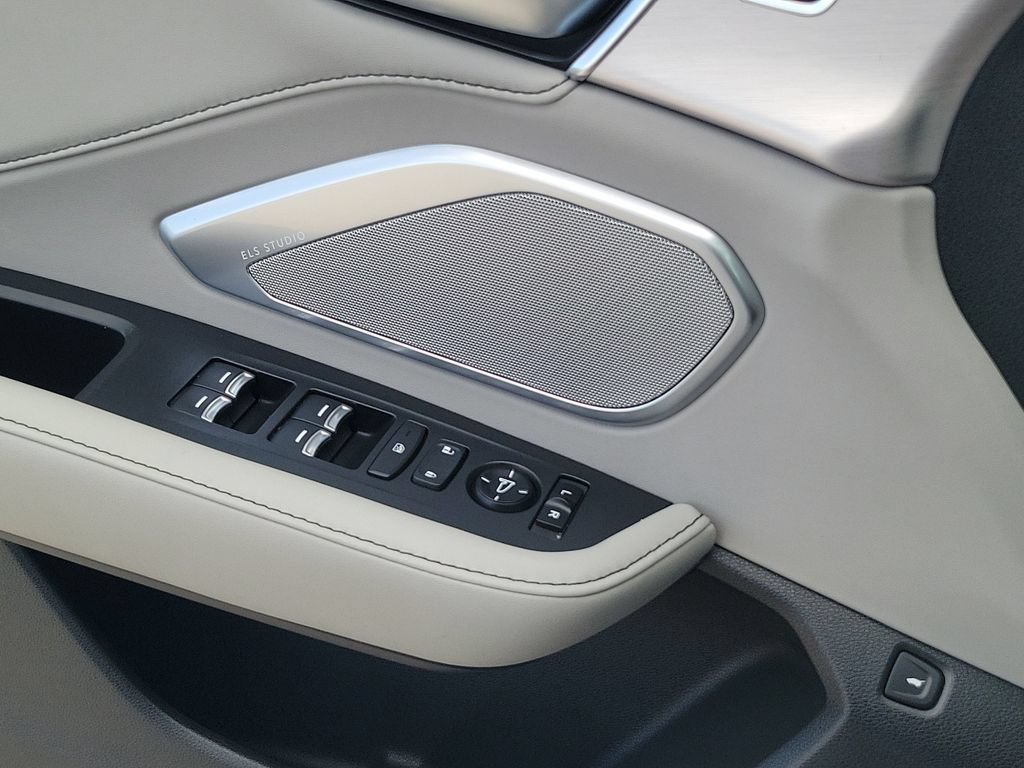 Used 2023 Acura RDX w/ Technology Package FWD image 20