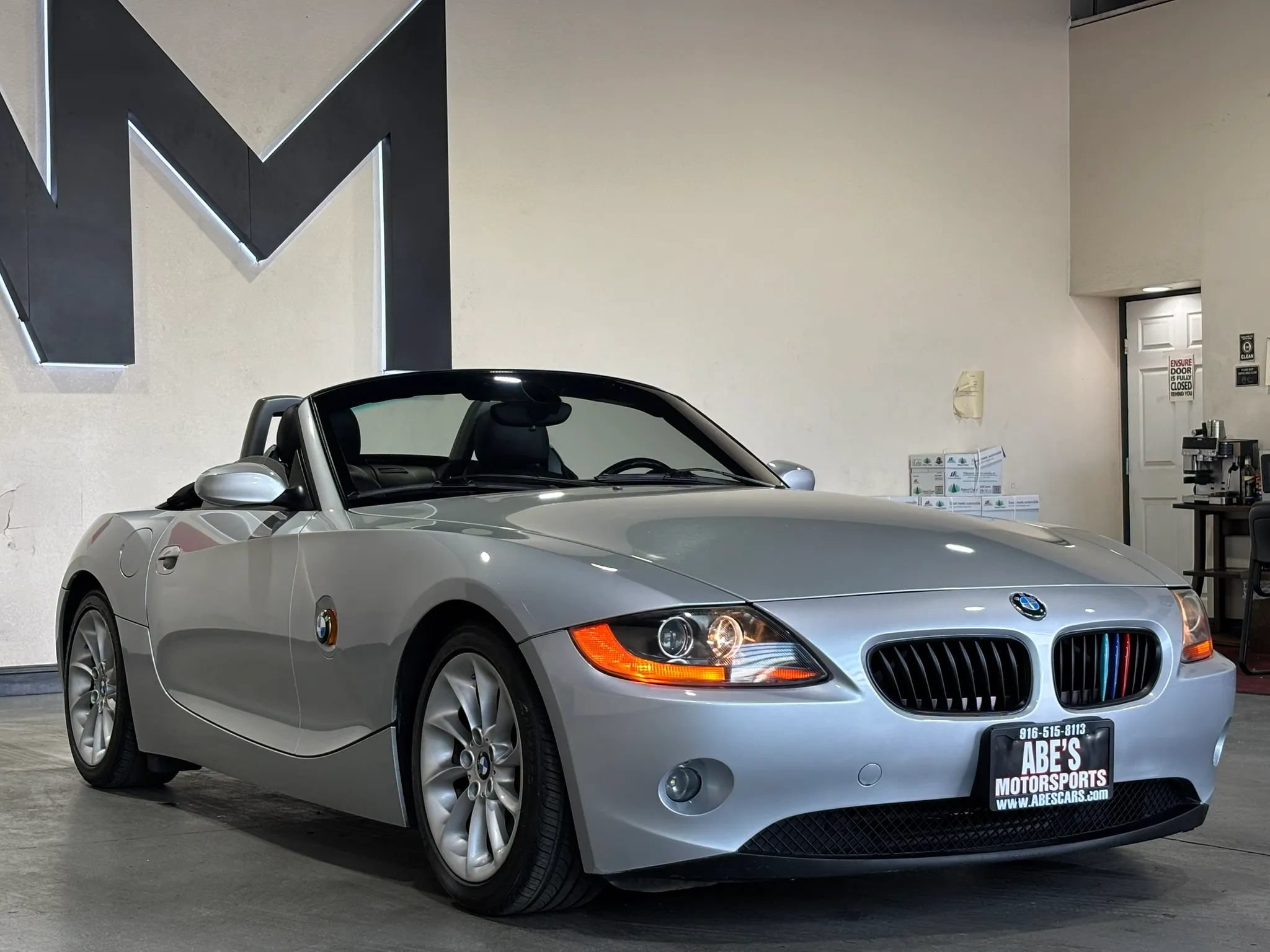 Used 2003 BMW Z4 2.5i RWD image 7