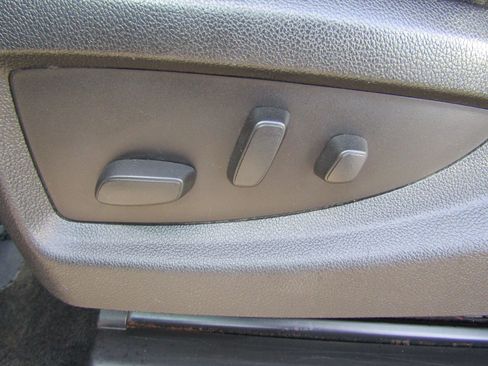 Used 2015 Chevrolet Silverado 2500 LT w/ LT Convenience Package image 22