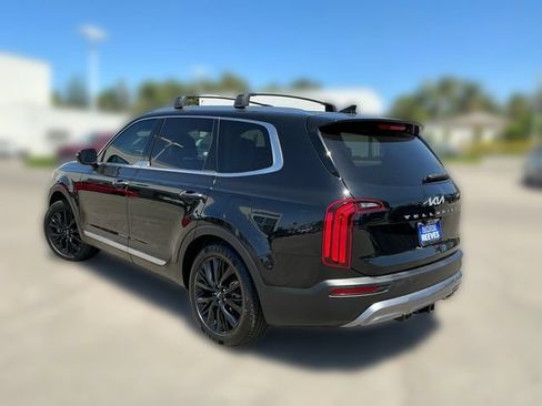 Used 2022 Kia Telluride SX w/ Towing Package FWD image 3