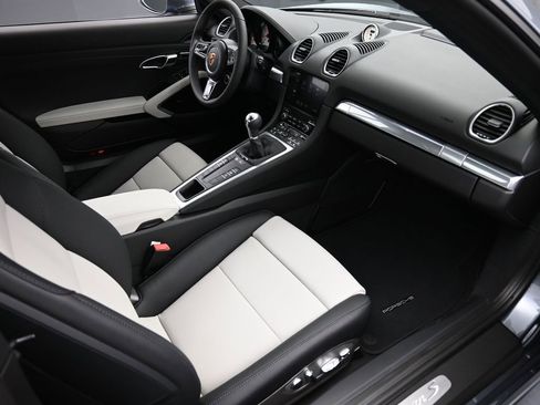 New 2025 Porsche 718 Cayman S RWD image 26