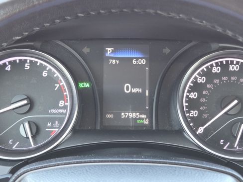 Used 2023 Toyota Camry SE w/ Convenience Package FWD image 28