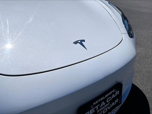 Used 2022 Tesla Model 3 Long Range AWD/4WD image 27