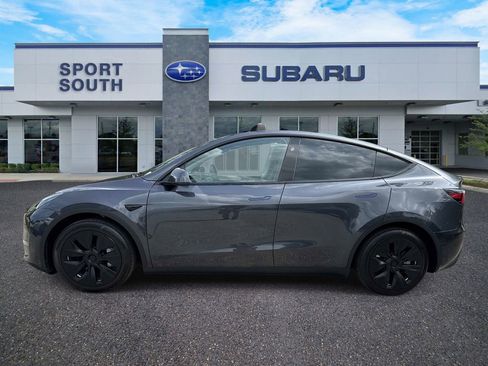 Used 2024 Tesla Model Y Long Range AWD/4WD image 7