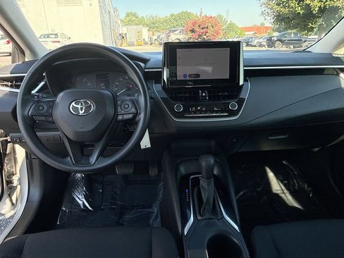 Used 2024 Toyota Corolla LE FWD image 24