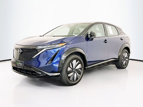 Used 2024 Nissan Ariya AWD image 3