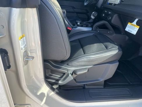 New 2025 Ford Bronco Badlands image 30