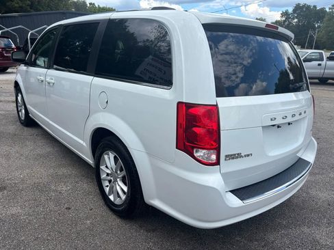 Used 2020 Dodge Grand Caravan SXT image 5