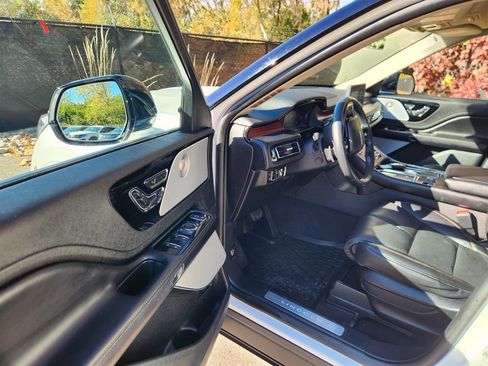 Certified 2023 Lincoln Aviator Grand Touring w/ Equipment Group 301A image 31