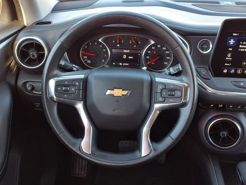 Used 2025 Chevrolet Blazer LT AWD/4WD image 19