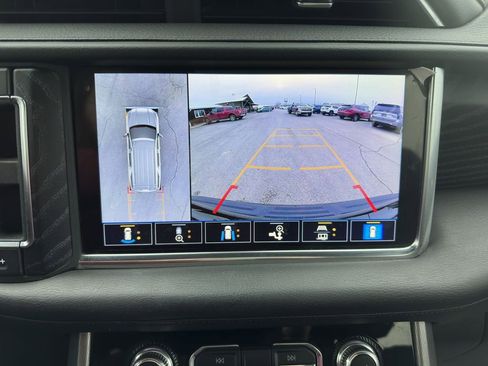 Used 2021 GMC Yukon Denali w/ Advanced Technology Package image 16