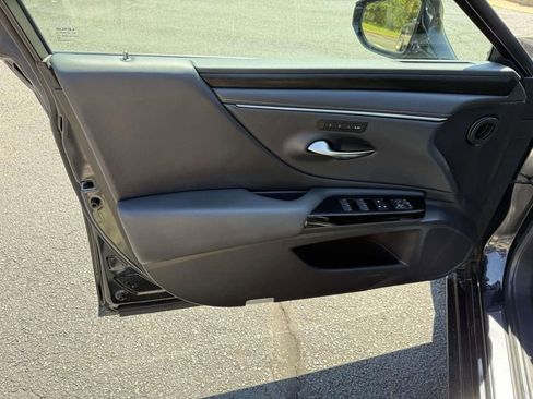 Used 2022 Lexus ES 350 Premium w/ Premium Package image 12