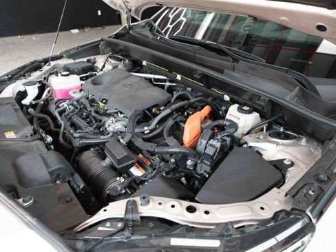 Used 2023 Toyota Venza Limited AWD/4WD image 34