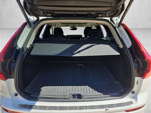 Used 2023 Volvo XC60 B5 Plus w/ Protection Package Premier image 6