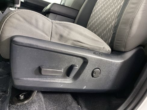 Used 2019 Toyota Tundra SR5 image 17