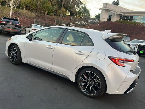 Certified 2022 Toyota Corolla XSE image 3