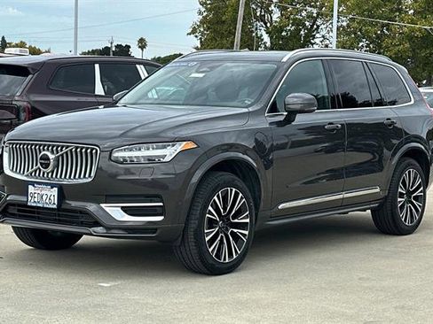 Certified 2023 Volvo XC90 T8 Plus image 7
