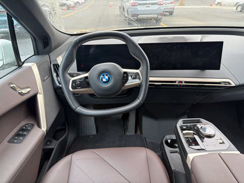 Used 2024 BMW iX xDrive50 w/ Convenience Package AWD/4WD image 5