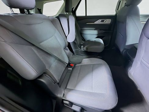 Used 2025 Ford Explorer Active image 24