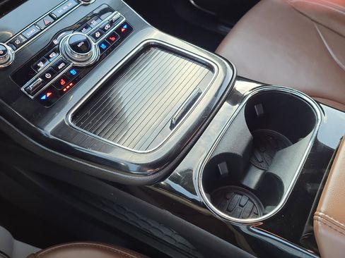 Used 2022 Lincoln Nautilus Reserve w/ Equipment Group 201A image 23