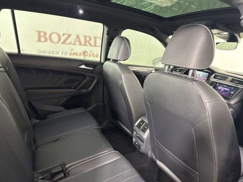 Used 2022 Volkswagen Tiguan SE R-Line image 19