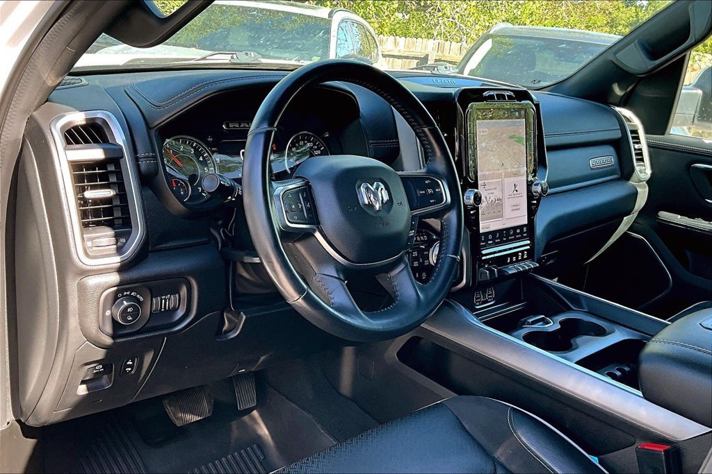 Used 2023 RAM 1500 Laramie AWD/4WD image 15