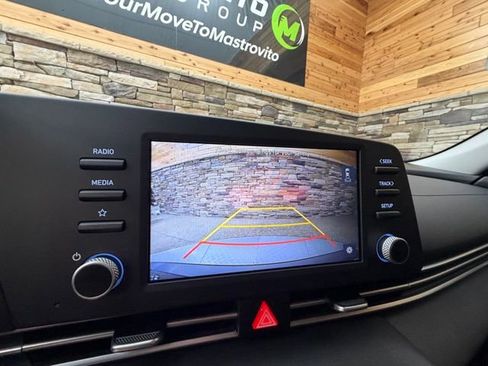Used 2021 Hyundai Elantra SEL FWD image 24