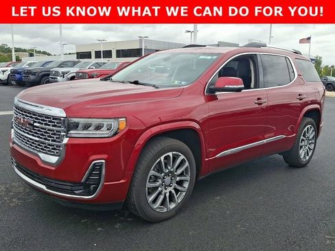 Used 2023 GMC Acadia Denali image 3