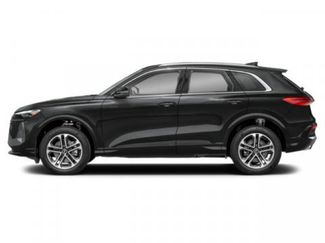 Used 2025 Audi Q5 Premium w/ Convenience Package video 3
