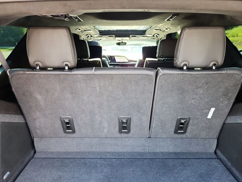 Used 2021 Cadillac Escalade Sport Platinum image 74