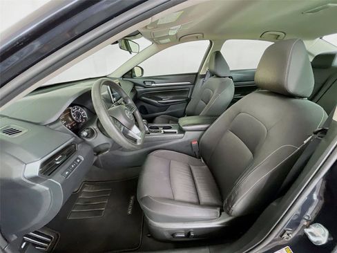 Used 2022 Nissan Altima 2.5 SV FWD image 23
