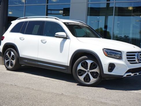 Used 2026 Mercedes-Benz GLB 250 image 1