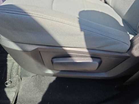 Used 2013 RAM 1500 Express AWD/4WD image 13