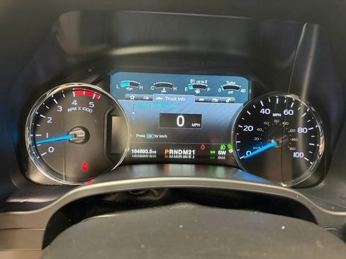 Used 2017 Ford F250 Lariat w/ Lariat Value Package AWD/4WD image 16