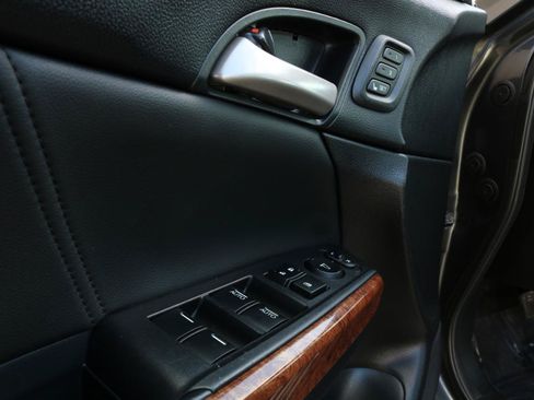 Used 2012 Honda Accord EX-L image 18