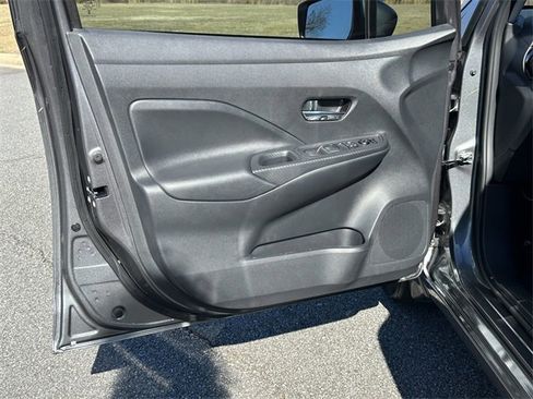 Used 2025 Nissan Versa SV w/ Trunk Package image 11