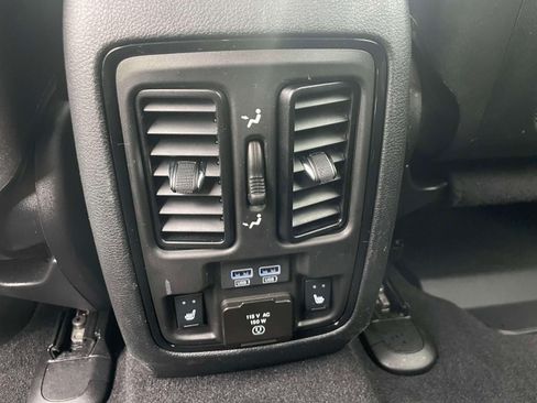 Used 2023 Dodge Durango GT AWD/4WD image 13