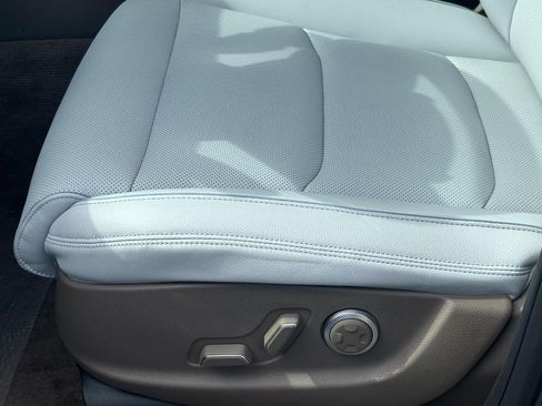 New 2026 Genesis GV70 2.5T Advanced image 20