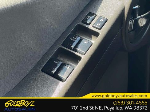 Used 2013 Nissan Xterra S AWD/4WD image 34