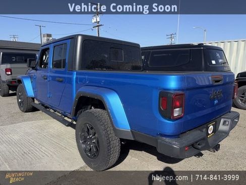 Used 2022 Jeep Gladiator Sport image 6