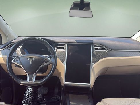 Used 2016 Tesla Model X 90D AWD/4WD image 9
