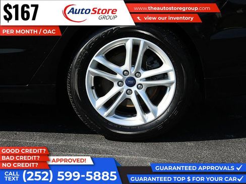Used 2018 Ford Fusion SE w/ Equipment Group 602A FWD image 9