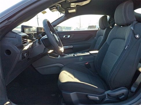 Used 2025 Ford Mustang Coupe image 13