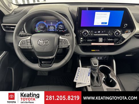 New 2026 Toyota Highlander Limited image 8