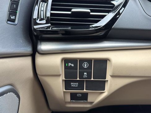 Used 2024 Acura RDX Technology Package image 16