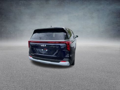 Used 2026 Kia Carnival FWD image 22