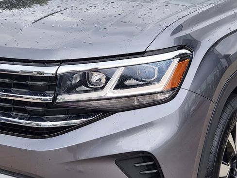 Used 2022 Volkswagen Atlas Cross Sport SE FWD image 11
