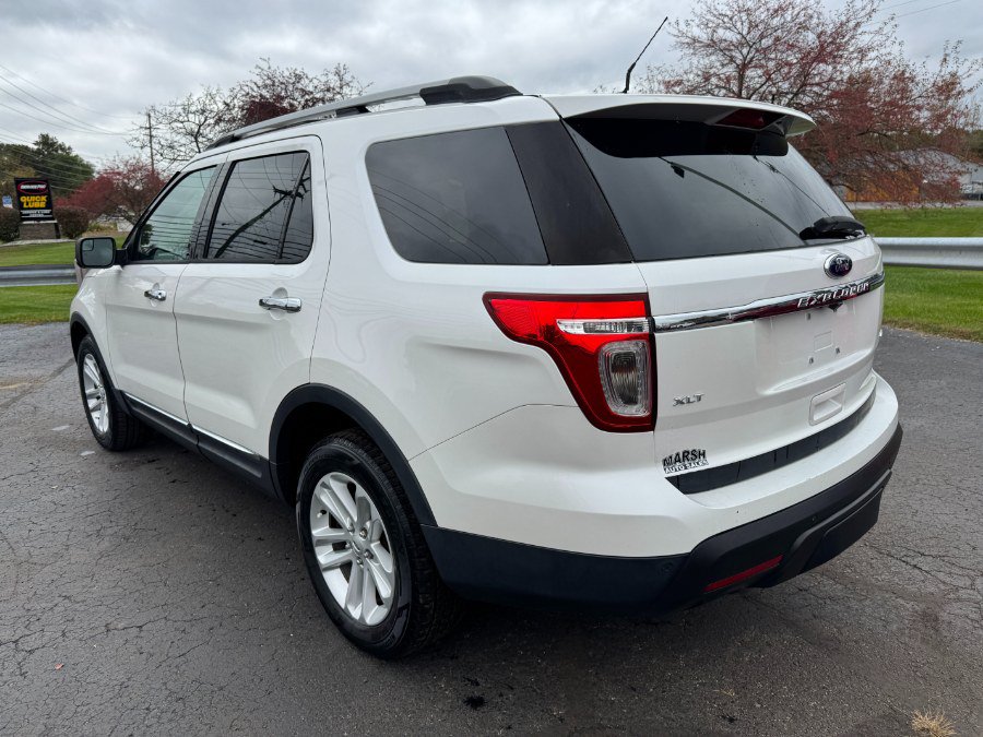 Used 2014 Ford Explorer XLT w/ Equipment Group 202A AWD/4WD image 3