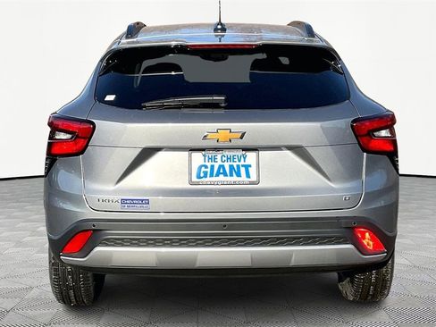 New 2026 Chevrolet Trax LT w/ Driver Confidence Package image 4