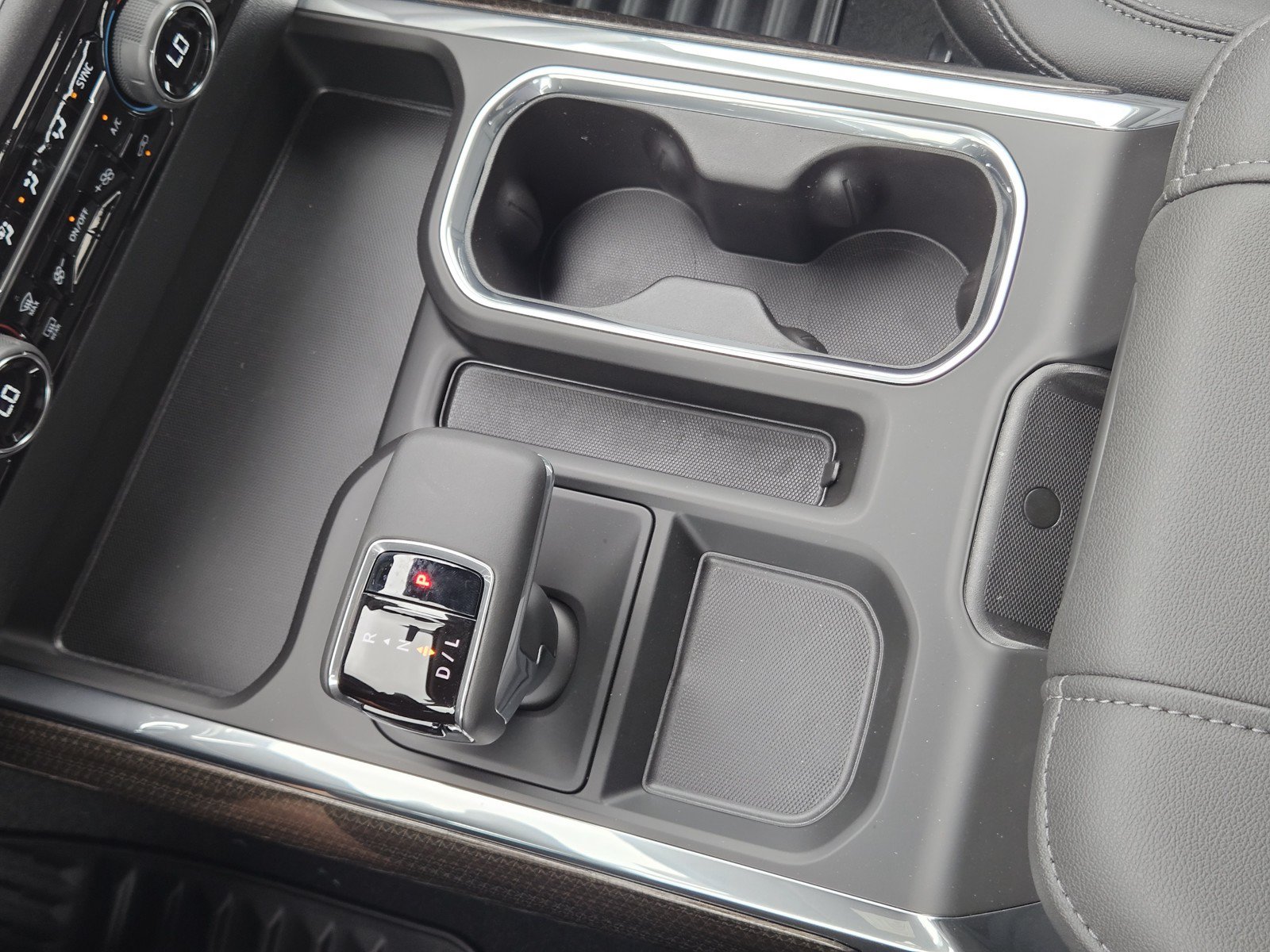 New 2026 Chevrolet Silverado 1500 RST w/ Texas Edition Plus AWD/4WD image 15